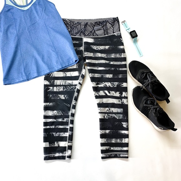 Lululemon Athletica Shady Palms Wunder Under Capris Cropped Leggings Striped - Picture 2 of 7